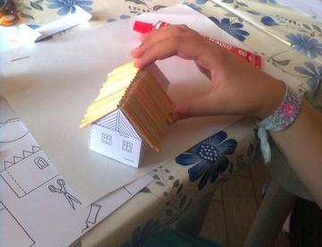 Papírház készítés